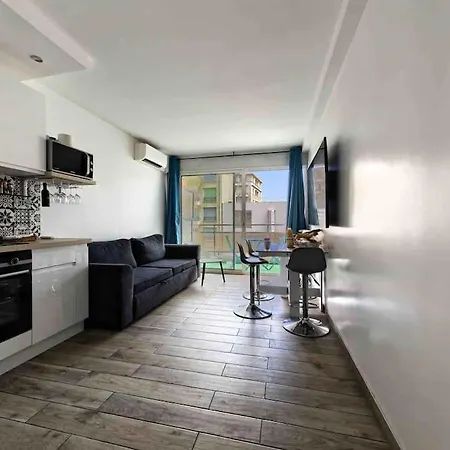 1 Min To Bedroom Flat With 2 Ac And Parking In Summer * نيس