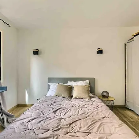 Lejlighed 1 Min To Bedroom Flat With 2 Ac And Parking In Summer