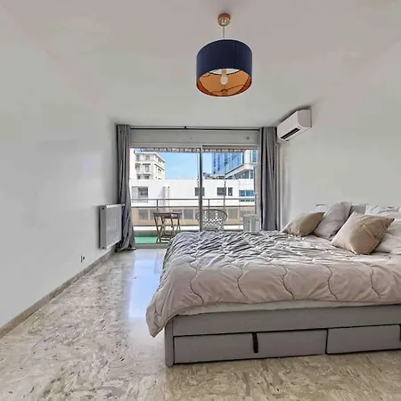 1 Min To Bedroom Flat With 2 Ac And Parking In Summer Lejlighed