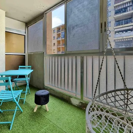 1 Min To Bedroom Flat With 2 Ac And Parking In Summer *