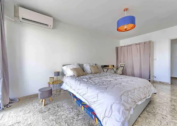 アパート 1 Min To Bedroom Flat With 2 Ac And Parking In Summer ニース